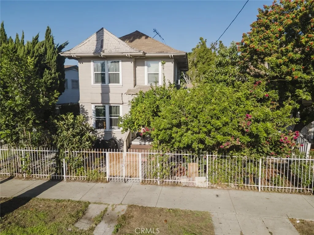 1715 Toberman Street, Los Angeles, California 90015 home-pic-8